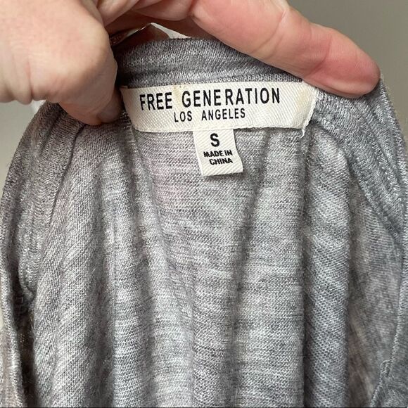 Free Generation Grey Ruffle Sleeve Top - Picture 6 of 7